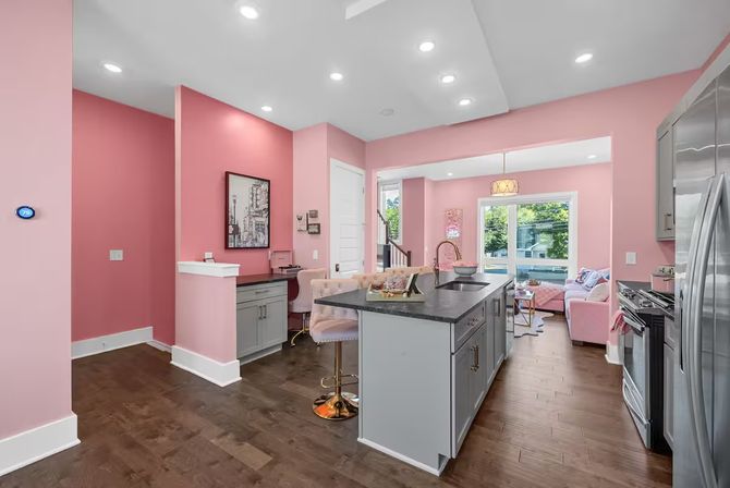 Bright 3BR East Nash Retreat: Music-Themed & 10 Minutes from Broadway image 10