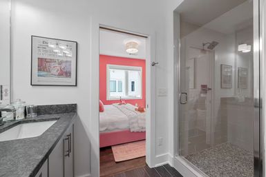 Bright 3BR East Nash Retreat: Music-Themed & 10 Minutes from Broadway image 28