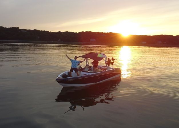 Water Sport Experience Long Island: Wakeboarding & Tubing on the Way to Wine Country image 5