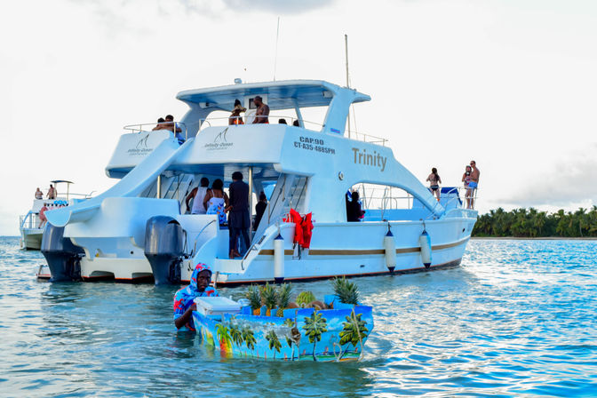 Private 3-Hour Catamaran Cruise: Snorkeling, Natural Pool, BBQ & Open Bar (Up to 120 Guests) image 4