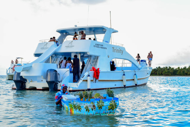 Private 3-Hour Catamaran Cruise: Snorkeling, Natural Pool, BBQ & Open Bar (Up to 120 Guests) image 4