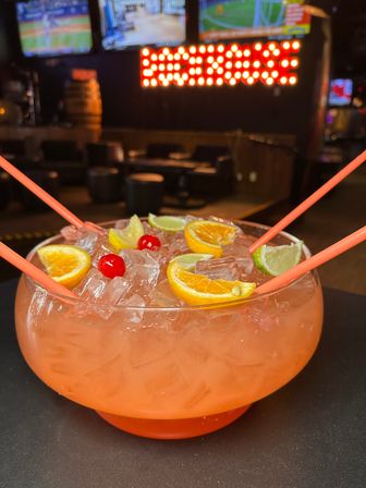 Party Like a Rockstar: The Rockhouse Bar Inside the Venetian image 3