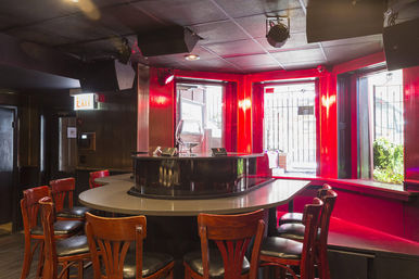 Redhead Piano Bar image 5