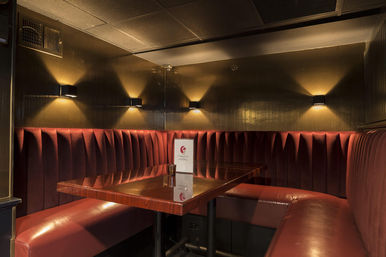 Redhead Piano Bar image 10
