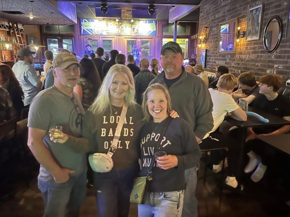 Live Music Pub Crawl in Downtown Austin image 11