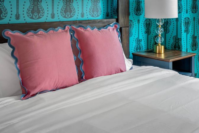 Disco Cowgirl: Rooftop Lounge + Fireplace & Minutes to Broadway image 21