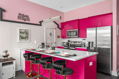 Disco Cowgirl: Rooftop Lounge + Fireplace & Minutes to Broadway image 10