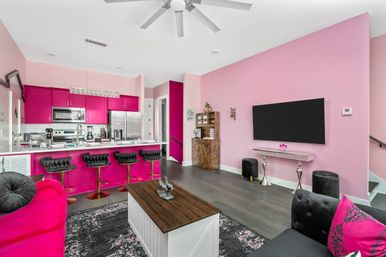 Disco Cowgirl: Rooftop Lounge + Fireplace & Minutes to Broadway image 7