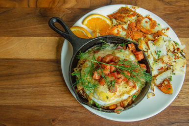 Brunch, Bubbly + a 2lb Cinnamon Roll? Yes Please! image 7