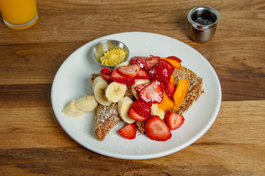 Brunch, Bubbly + a 2lb Cinnamon Roll? Yes Please! image 21