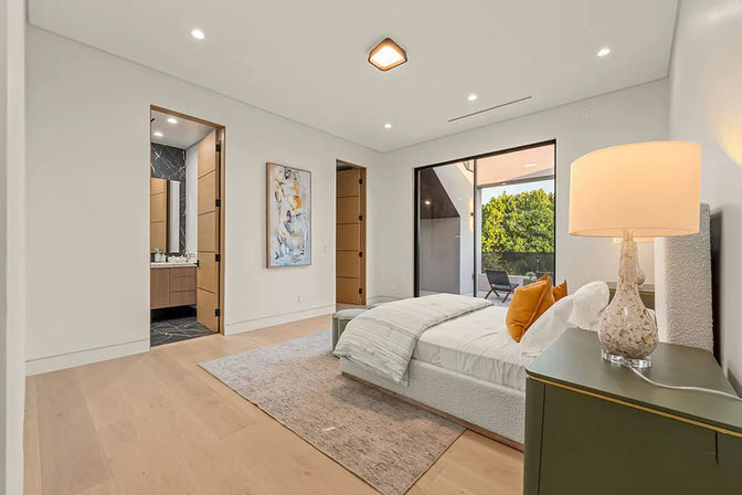 Luxury Private Villa with Pool, Rooftop & Cinema image 18