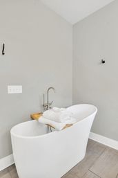 The Bluebelle East Nashville: CMA Ready Monthly Rental image 20