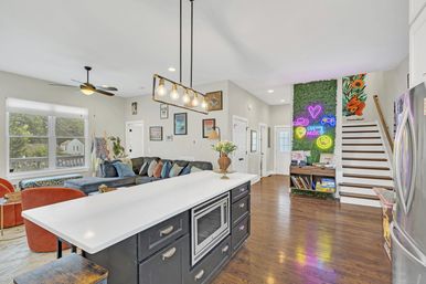 The Bluebelle East Nashville: CMA Ready Monthly Rental image 3