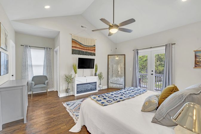 The Bluebelle East Nashville: CMA Ready Monthly Rental image 18