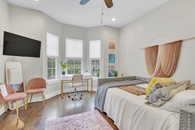 The Bluebelle East Nashville: CMA Ready Monthly Rental image 4