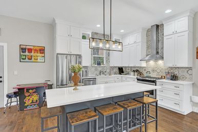 The Bluebelle East Nashville: CMA Ready Monthly Rental image 6