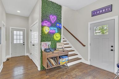 The Bluebelle East Nashville: CMA Ready Monthly Rental image 7