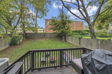 The Bluebelle East Nashville: CMA Ready Monthly Rental image 23