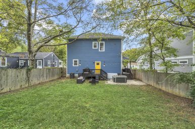 The Bluebelle East Nashville: CMA Ready Monthly Rental image 24