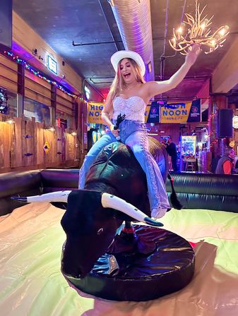 Boozy Boot-Scootin' Bliss: Nashville's Ultimate Pub Crawl Extravaganza with Games, Giggles, & Freebies Galore image 10