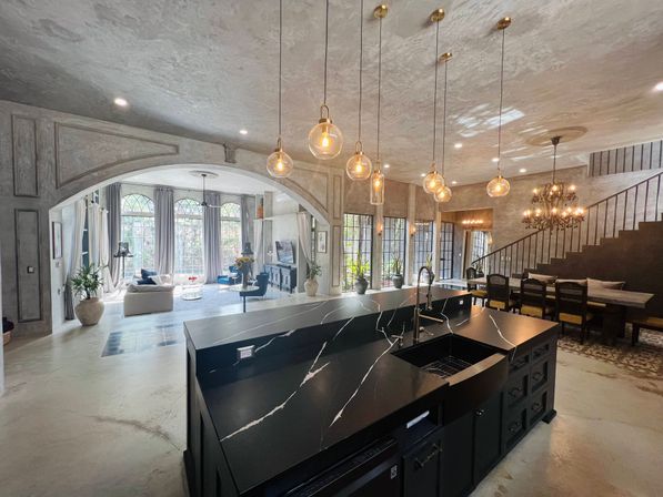 Casa Halo: Gated Luxury Villa with Pool, Sonos Sound System & Dedicated Staff image 4