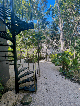 Casa Halo: Gated Luxury Villa with Pool, Sonos Sound System & Dedicated Staff image 59