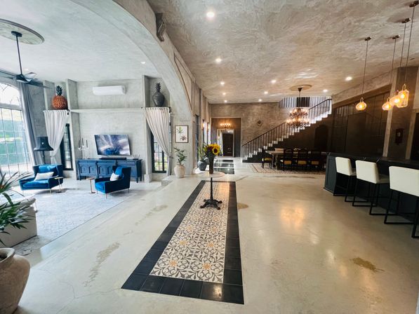 Casa Halo: Gated Luxury Villa with Pool, Sonos Sound System & Dedicated Staff image 5