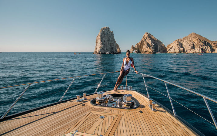 All Inclusive Luxury Yacht Charter: Neoprene 108 ft Overmarine image 12