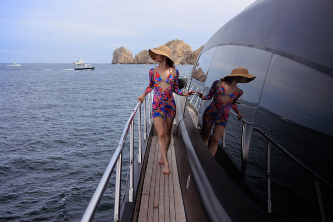 All Inclusive Luxury Yacht Charter: Neoprene 108 ft Overmarine image 5