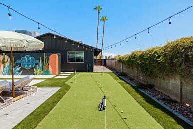 Scottsdale Social Club in Old Town: Features Outdoor Games, Large Heated Pool & More image 9
