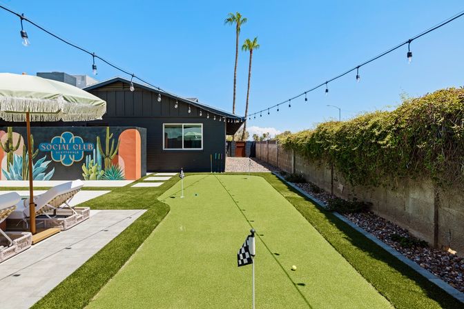 Scottsdale Social Club in Old Town: Features Outdoor Games, Large Heated Pool & More image 9