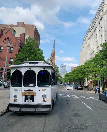 The Original Party Trolley of Boston (BYOB) image 4
