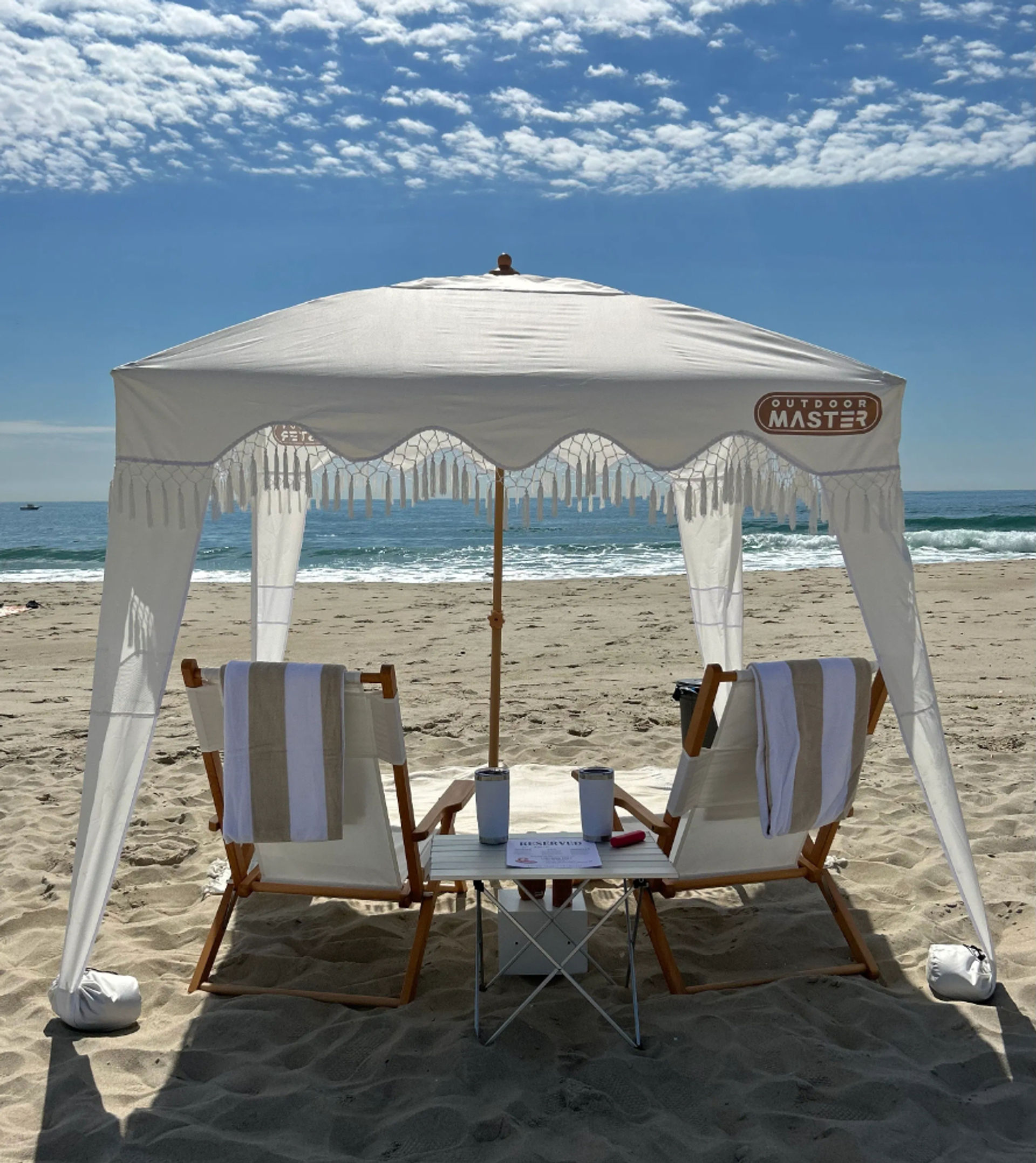Luxury Beach Set-Ups: Elevate Your Beach Day Celebration image 1