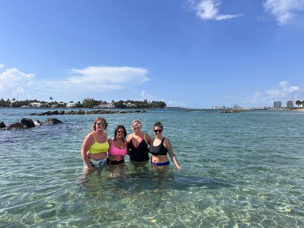 Clear Kayak Guided Tour: Paddle to Peanut Island image 9