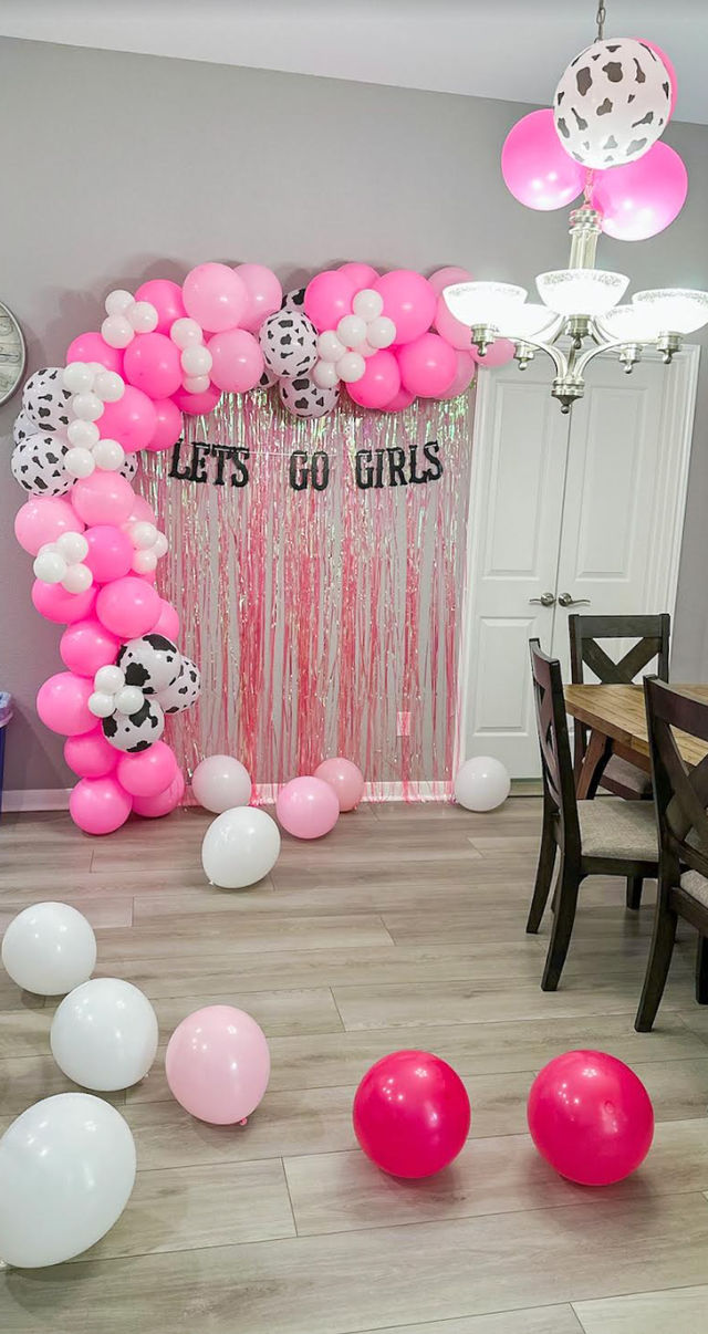 Pre-Arrival Party Decoration Package: Insta-Worthy Photo Backdrop, Balloon Garland, and More Party Favors image 3