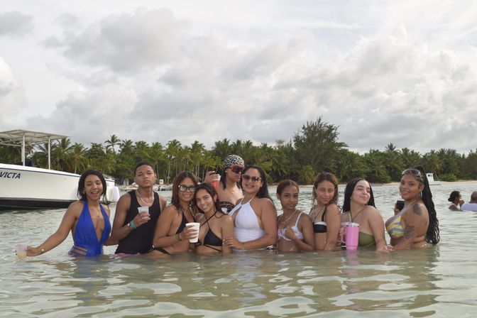 Hip Hop Party Boat with Snorkeling & Open Bar image 7