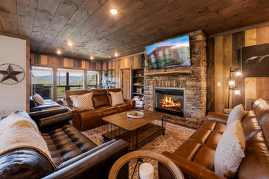 Hawk's Hollow: Golf Sim, Theater, Pool & Hot Tub image 121