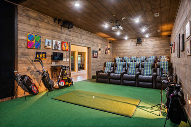 Hawk's Hollow: Golf Sim, Theater, Pool & Hot Tub image 43