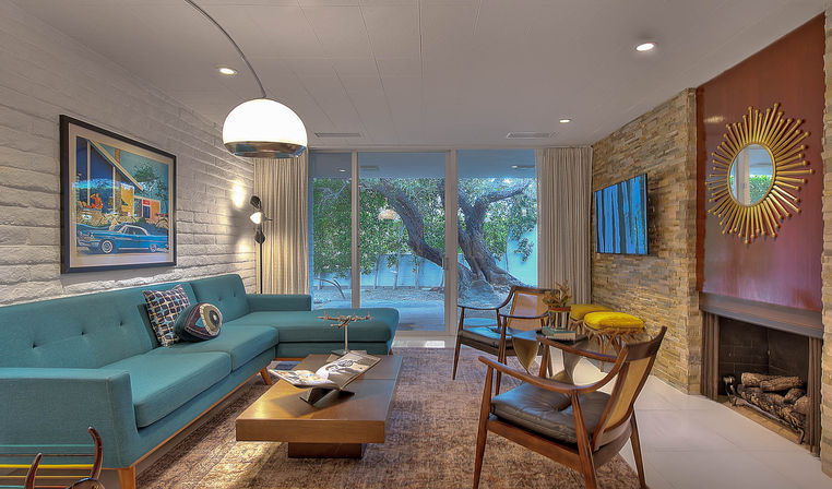 The Sunset Palms: A Mid-Century Modern Oasis image 47