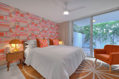 The Sunset Palms: A Mid-Century Modern Oasis image 67