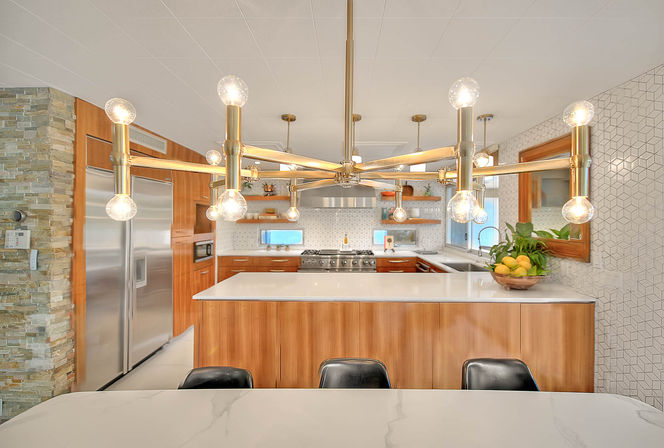 The Sunset Palms: A Mid-Century Modern Oasis image 40