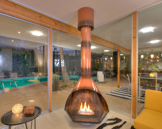 The Sunset Palms: A Mid-Century Modern Oasis image 81