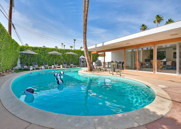The Sunset Palms: A Mid-Century Modern Oasis image 12