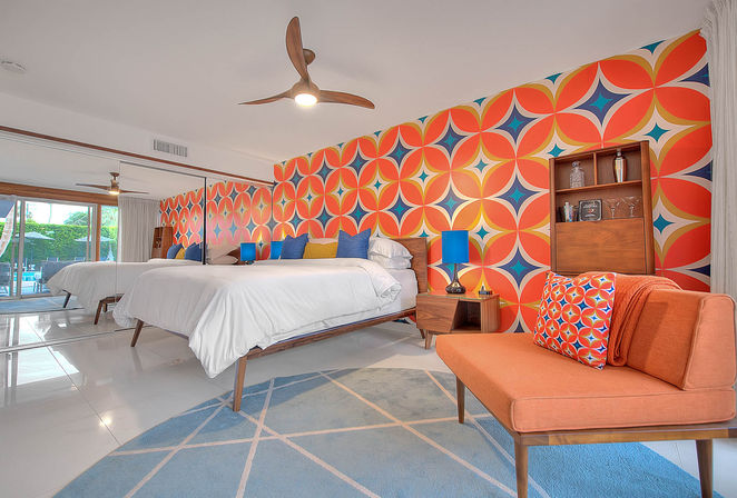 The Sunset Palms: A Mid-Century Modern Oasis image 56