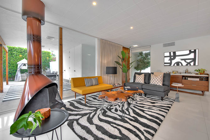 The Sunset Palms: A Mid-Century Modern Oasis image 33