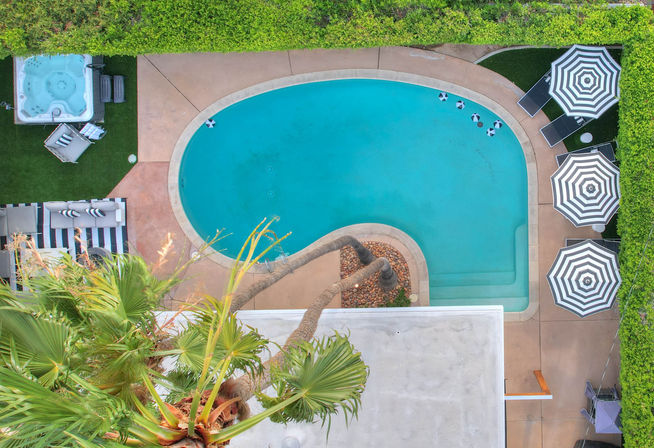 The Sunset Palms: A Mid-Century Modern Oasis image 80