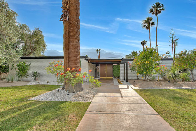 The Sunset Palms: A Mid-Century Modern Oasis image 23