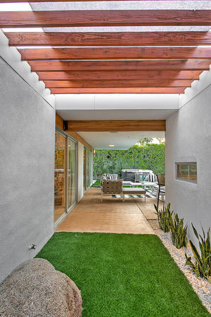 The Sunset Palms: A Mid-Century Modern Oasis image 6