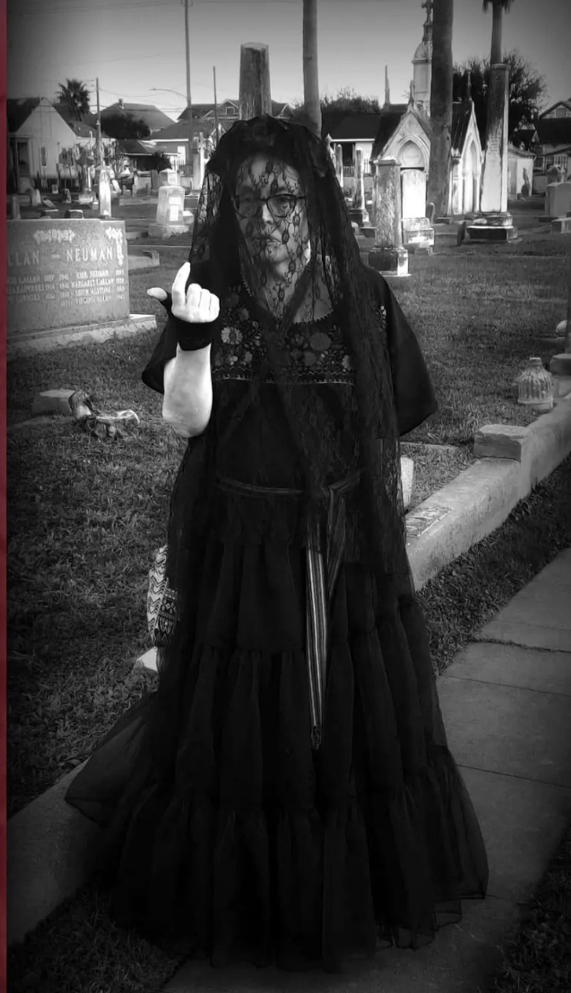 Galveston Old City Cemetery Tour: Walk With The Dead! image 1