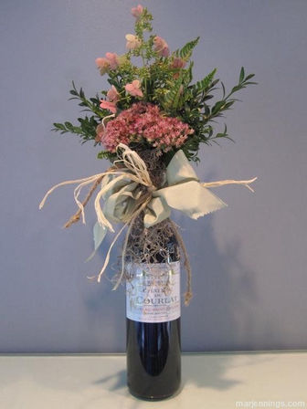 Sip, Create & Bloom: Flower Arranging with Chic Sips image 3